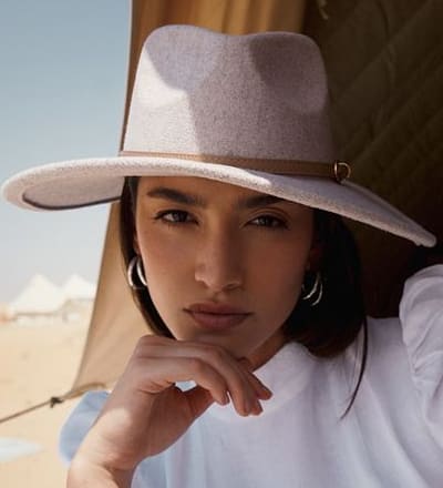 ladarique-the-linen-story-23-16.jpg
