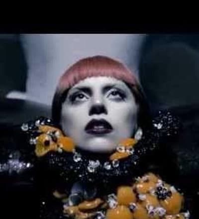 lady-gaga-fame-fragrance-f-w-12-campaign-and-film-1.jpg