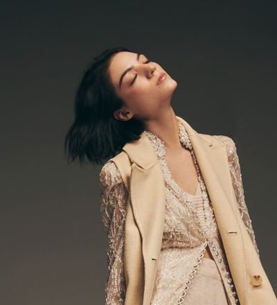 lana-del-rey-el-libro-amarillo-4.jpg
