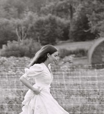 lily-aldridge-parfums-spring-2022-3.jpg
