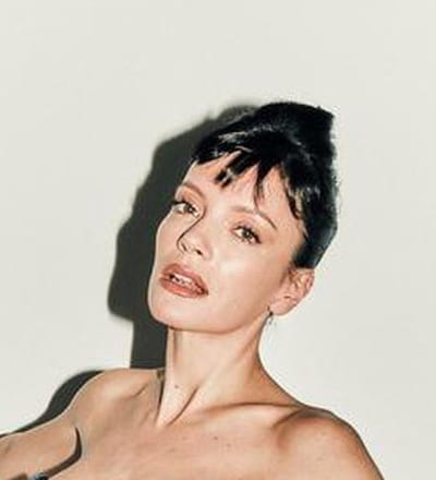 lily-allen-makes-her-runway-debut-alongside-londons-biggest-models-at-16arlington-x-antony-price-1.jpg