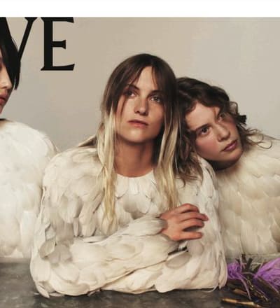 loewe-f-w-2023-campaign-3.jpg