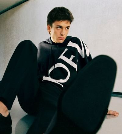 loewe-spring-summer-2025-online-story-10.jpg