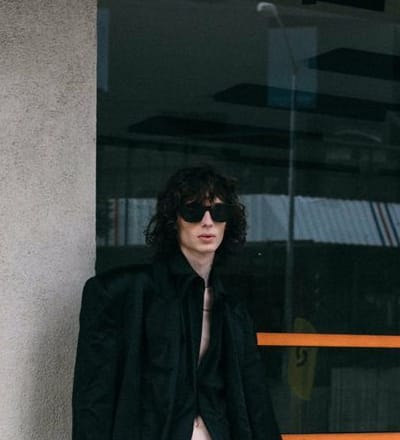 louis-vuitton-menswear-spring-summer-2023-by-jack-juliar-10.jpg