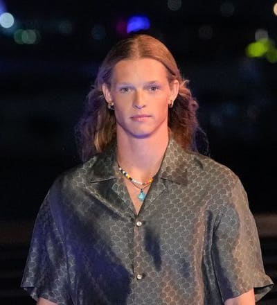 louis-vuitton-pre-fall-2024-mens-show-hong-kong-12.jpg