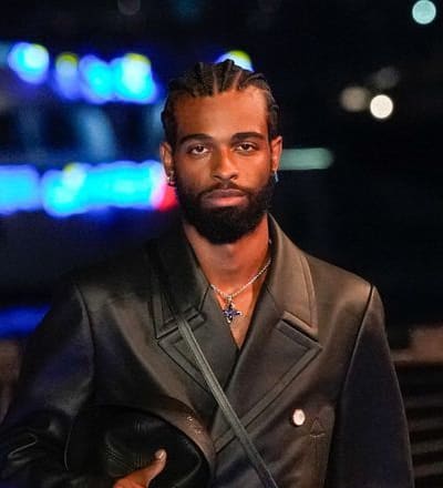 louis-vuitton-pre-fall-2024-mens-show-hong-kong-13.jpg