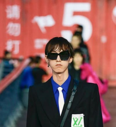 louis-vuitton-s-s-21-mens-show-shanghai-2.jpg
