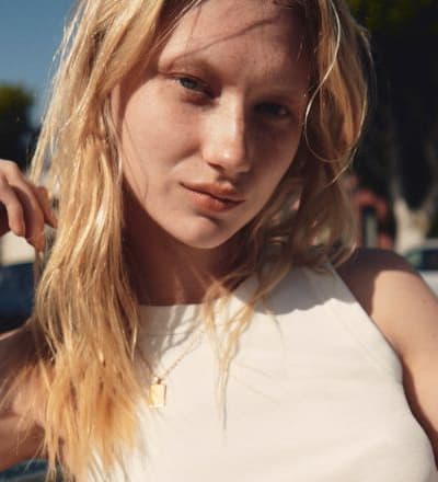 madewell-summer-22-evelina-3.jpg