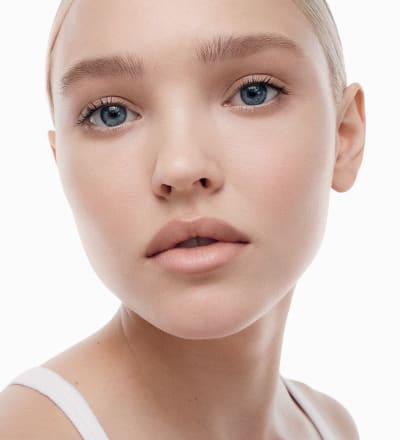 makeup-by-mario-surrealskin-natural-finish-foundation-campaign-3.jpg