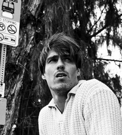 man-by-the-sea-10.jpg