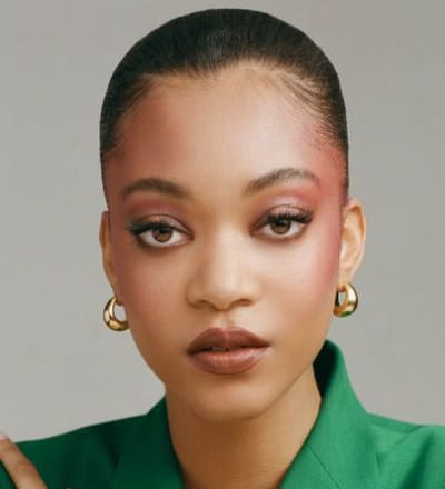 meet-the-makeup-artist-creating-eye-catching-looks-for-valentino-beauty-2.jpg