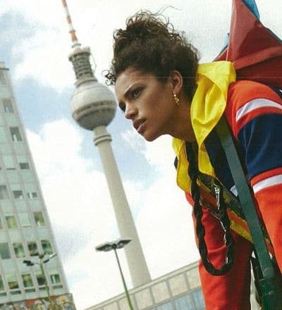 messenger-girl-8.jpg