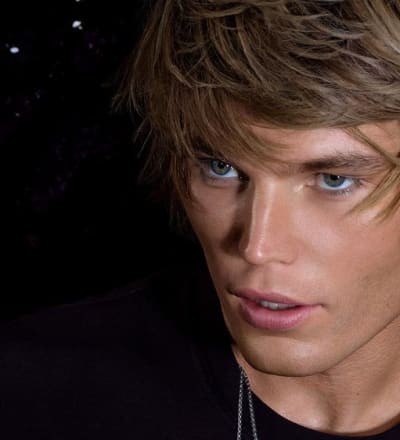 messika-festive-campaign-3.jpg