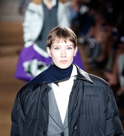 miu-miu-f-w-24-show-30.jpg