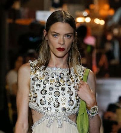 miu-miu-resort-2019-show-10.jpg