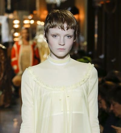 miu-miu-resort-2019-show-1.jpg