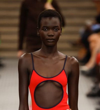 miu-miu-s-s-25-show-12.jpg