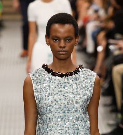 miu-miu-s-s-25-show-21.jpg