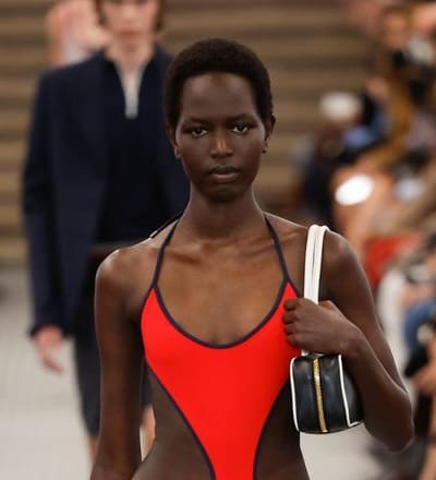 miu-miu-s-s-25-show-23.jpg