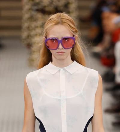 miu-miu-s-s-25-show-27.jpg