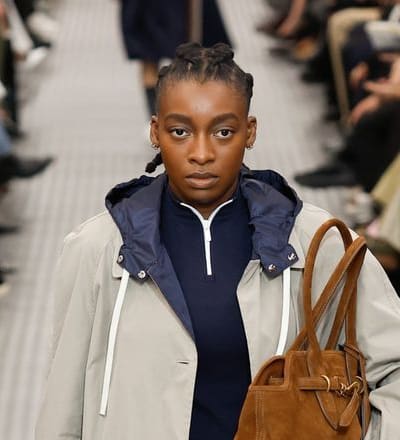 miu-miu-s-s-25-show-8.jpg