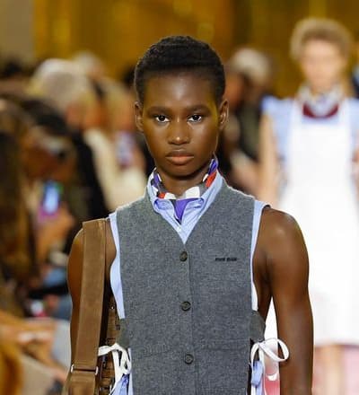 miu-miu-s-s-26-show-31.jpg