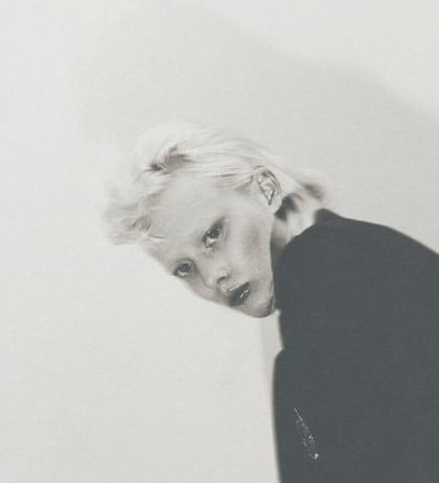 miu-miu-ss24-special-cover-shoot-4.jpg