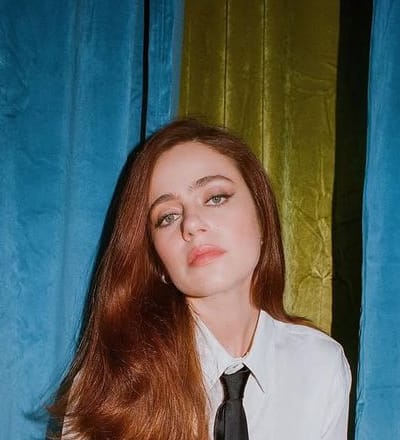 molly-gordon-3.jpg