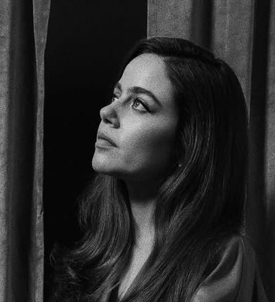 molly-gordon-4.jpg