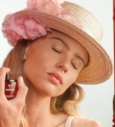 n-1-de-chanel-red-camelia-serum-1.jpg