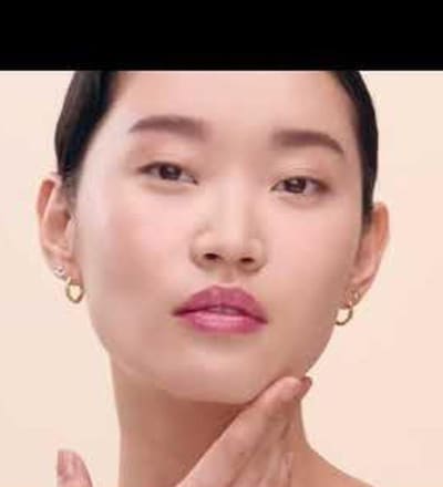 nars-new-light-reflecting-serum-cushion-foundation-2.jpg