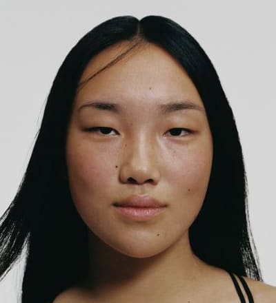 pre-fall-22-calvin-klein-seasonal-campaign-9.jpg