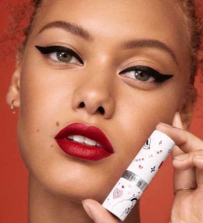 r29-x-revlon-8.jpg