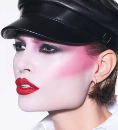rebel-rouge-2.jpg