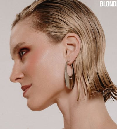 red-minimalism-for-blonde-magazine-7.jpg