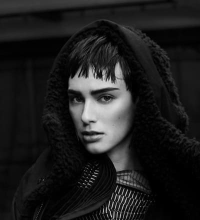 revs-digital-7-walk-the-dark-12.jpg