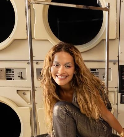 rita-ora-tetu-mag-x-levis-1.jpg