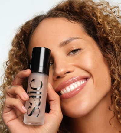 saie-beauty-roseglow-super-glowy-gel-campaign-4.jpg