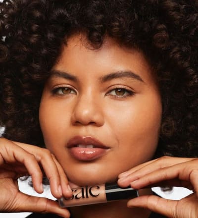 saie-beauty-slip-tint-all-over-radiant-concealer-campaign-4.jpg