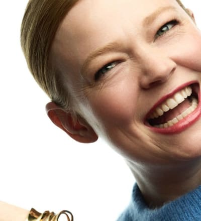 sarah-snook-gold-standard-2.jpg