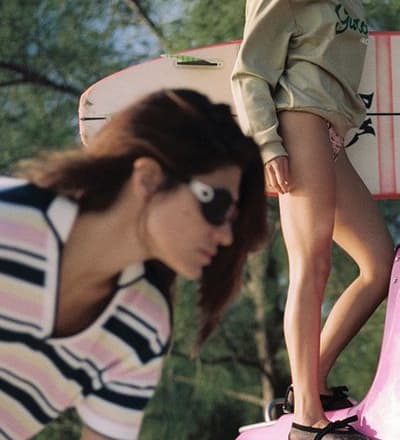 schutz-the-ballet-shop-resort-2027-campaign-by-henrique-schmeil-4.jpg