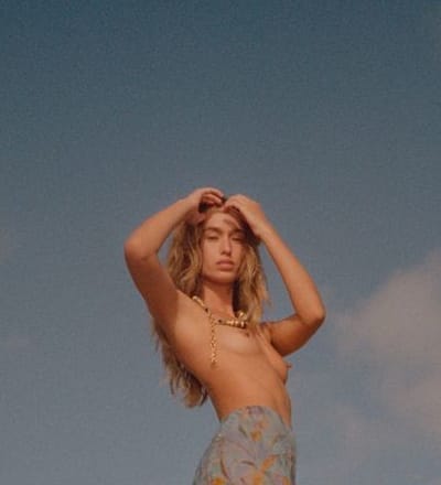 shades-of-summer-by-anthony-vaccarello-directed-by-purienne-8.jpg