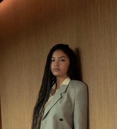 sharon-alexie-with-mango-4.jpg