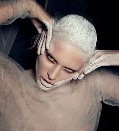 shining-bright-vogue-beauty-4.jpg