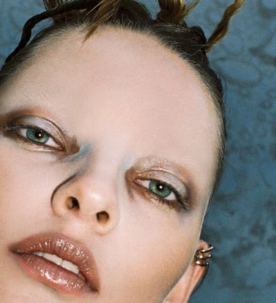 so-far-so-close-a-beauty-story-8.jpg
