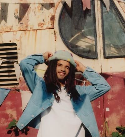 ss25-campaign-4.jpg