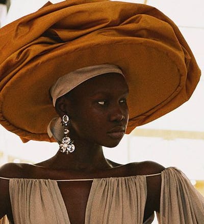the-girl-who-rocked-versailles-6.jpg