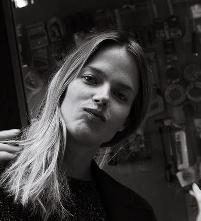the-ground-the-story-of-models-7.jpg