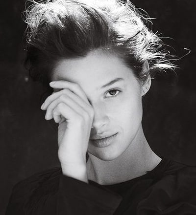 the-ground-the-story-of-models-8.jpg