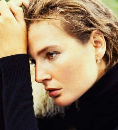 the-return-of-bridget-hall-8.jpg